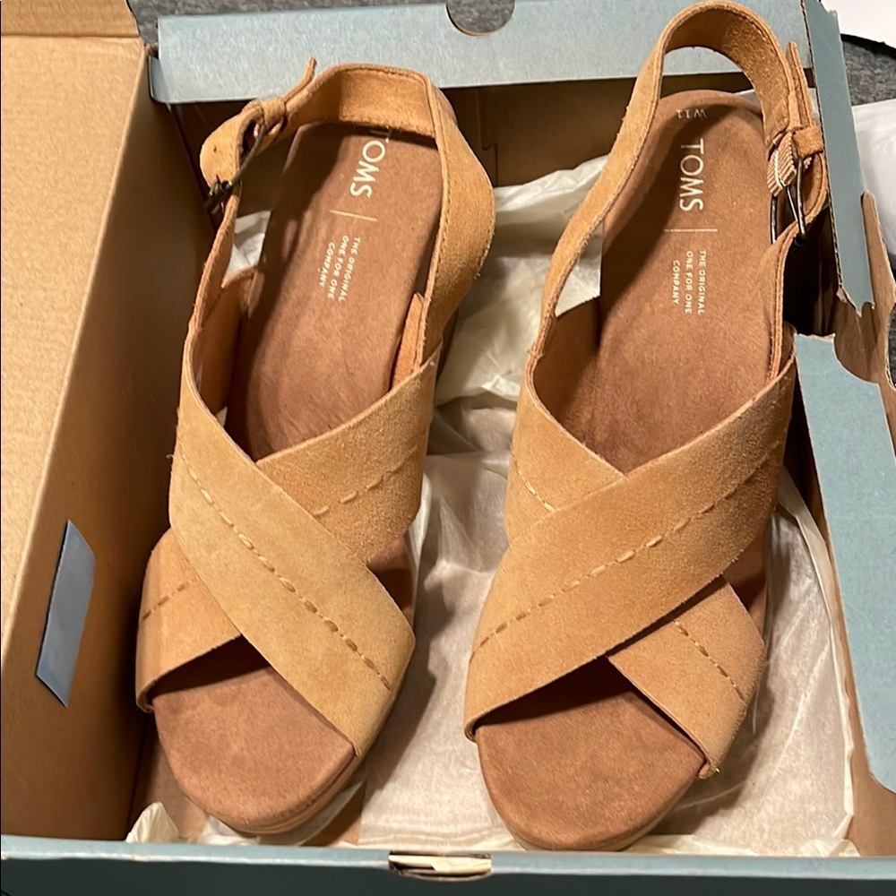 Toms Tan Sandals with Criss-Cross Straps